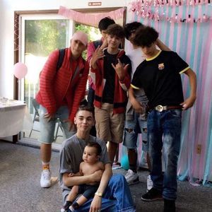 Meet your Posher, Emilio